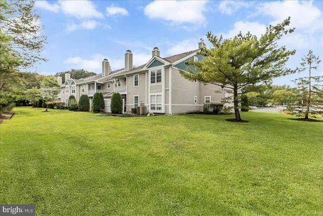 $279,000 | 222 Steeplechase Court, Woodbury, NJ 08096