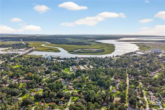 $449,000 | 3209 Woodlawn Drive, Savannah, GA 31404