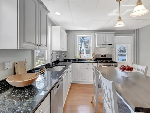 $749,900 | 107 Church Street, Mansfield, MA 02048