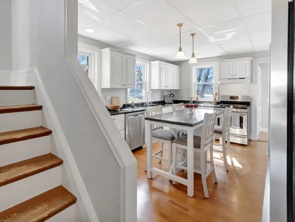 $749,900 | 107 Church Street, Mansfield, MA 02048