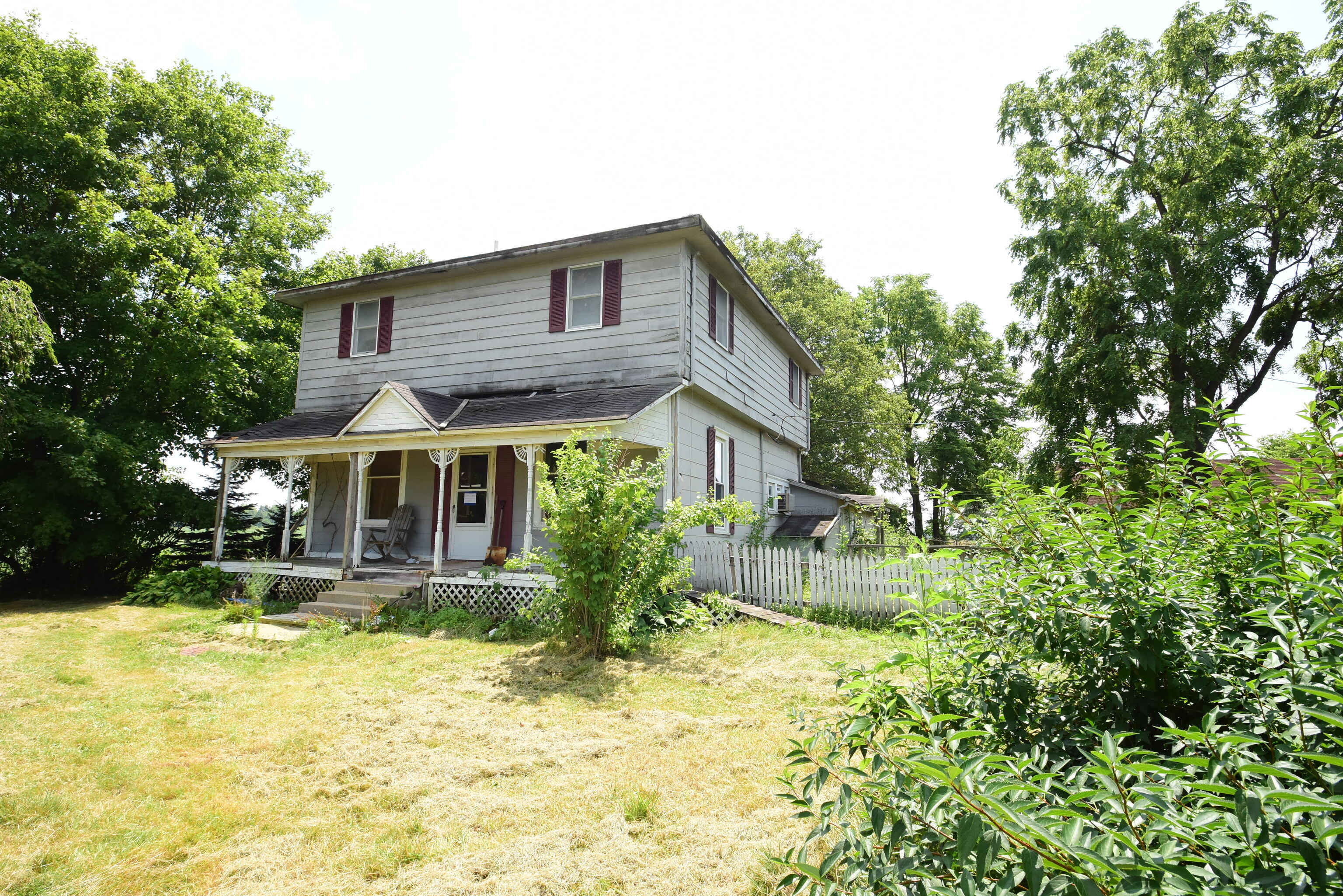 3935 East Brown Road New Castle, IN 47362 - Photo 2 of 23