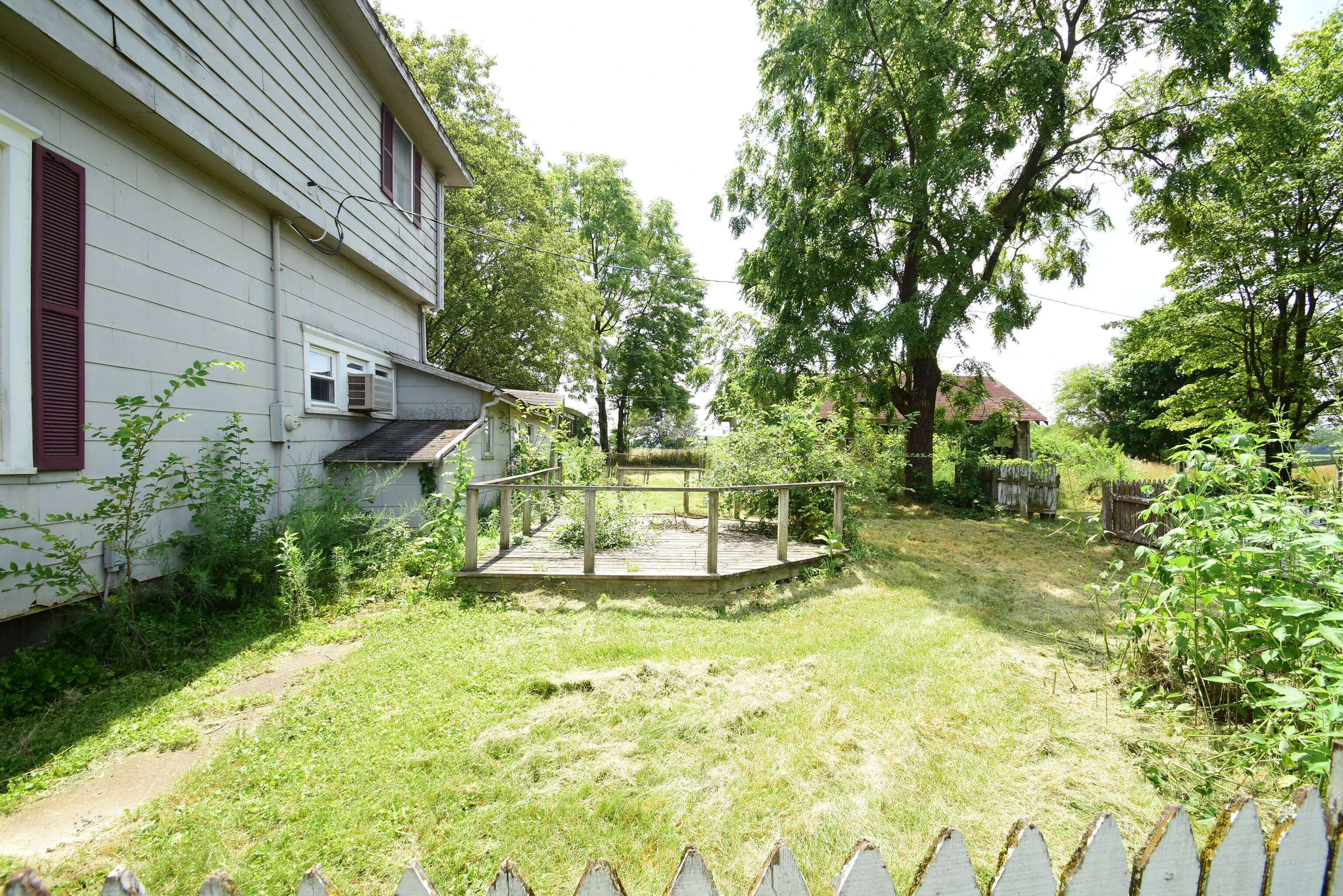 3935 East Brown Road New Castle, IN 47362 - Photo 4 of 23