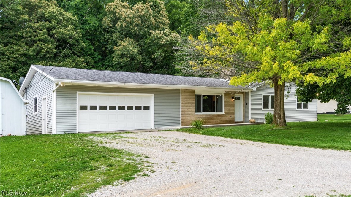7785 Black Run Road Nashport, OH 43830 - Photo 2 of 28