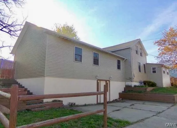 $189,000 | 17 John Street, Oswego, NY 13126