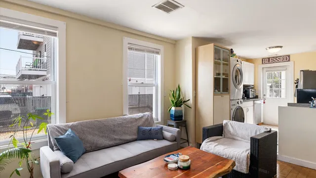 $479,900 | 7 Perkins Avenue, Unit A, Hampton, NH 03842