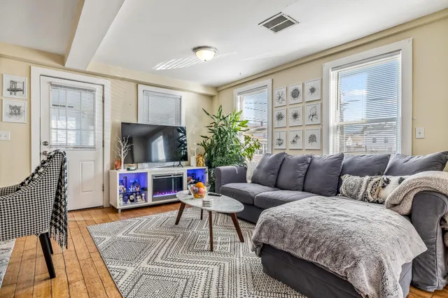 $479,900 | 7 Perkins Avenue, Unit A, Hampton, NH 03842