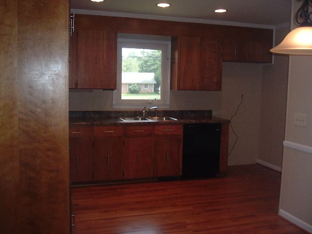206 Newtonmore Road Greenville, SC 29615 - Photo 5 of 9 Gallery Image 5