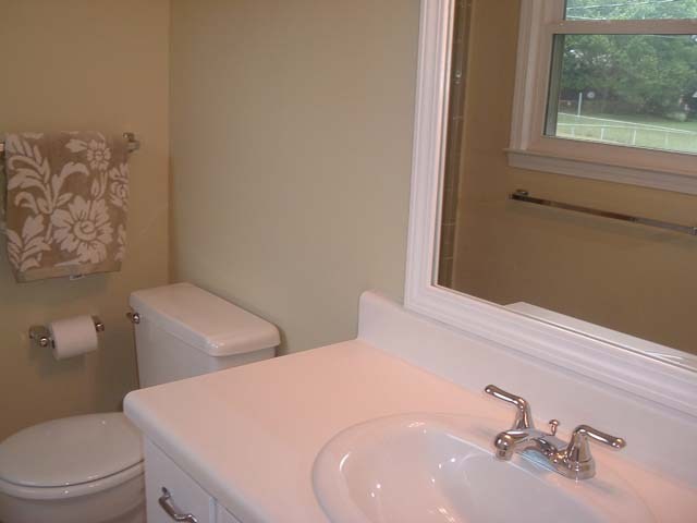 206 Newtonmore Road Greenville, SC 29615 - Photo 7 of 9 Gallery Image 7