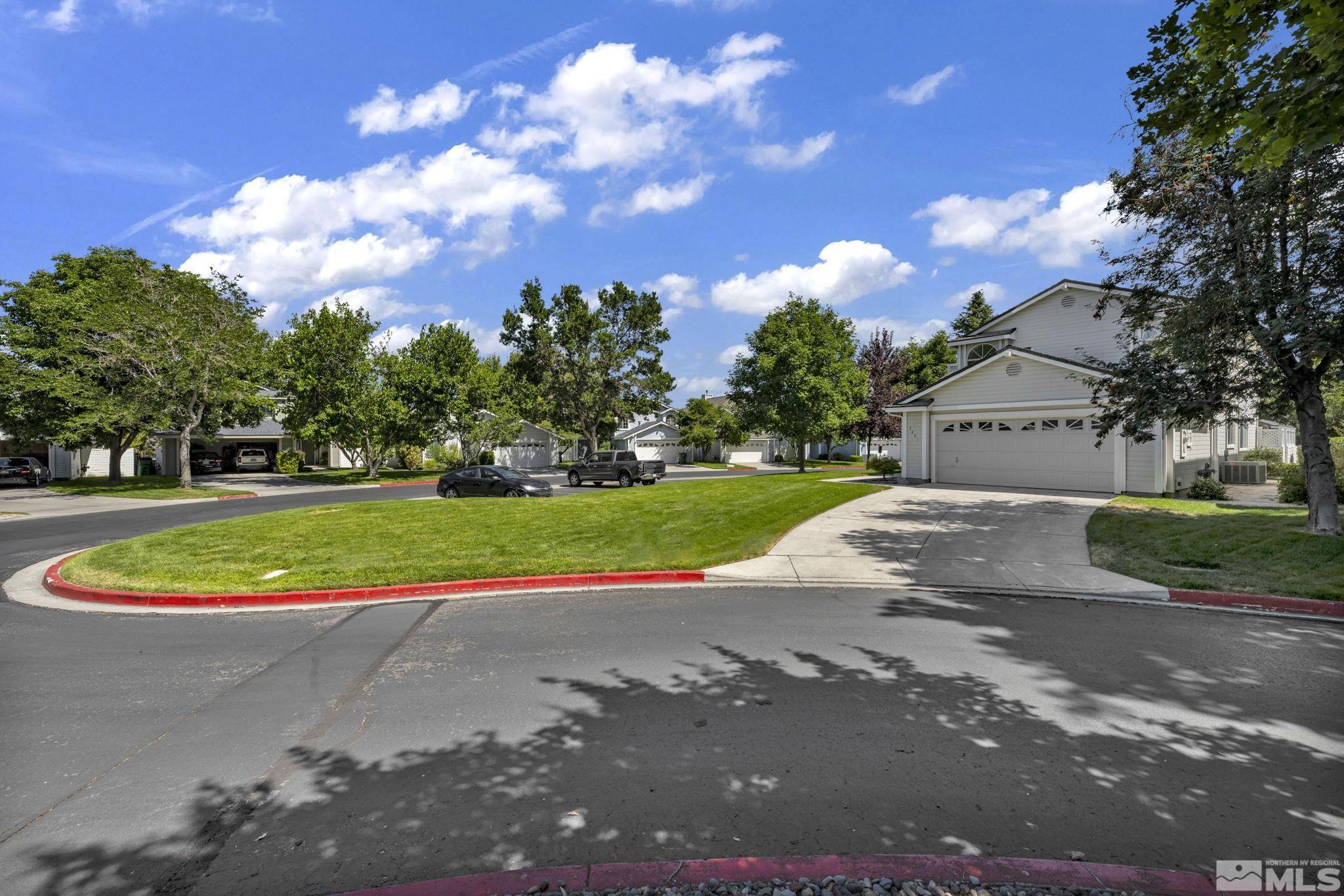 7491 Wheeldale Circle Reno, NV 89511 - Photo 32 of 33 a view of a volley ball court