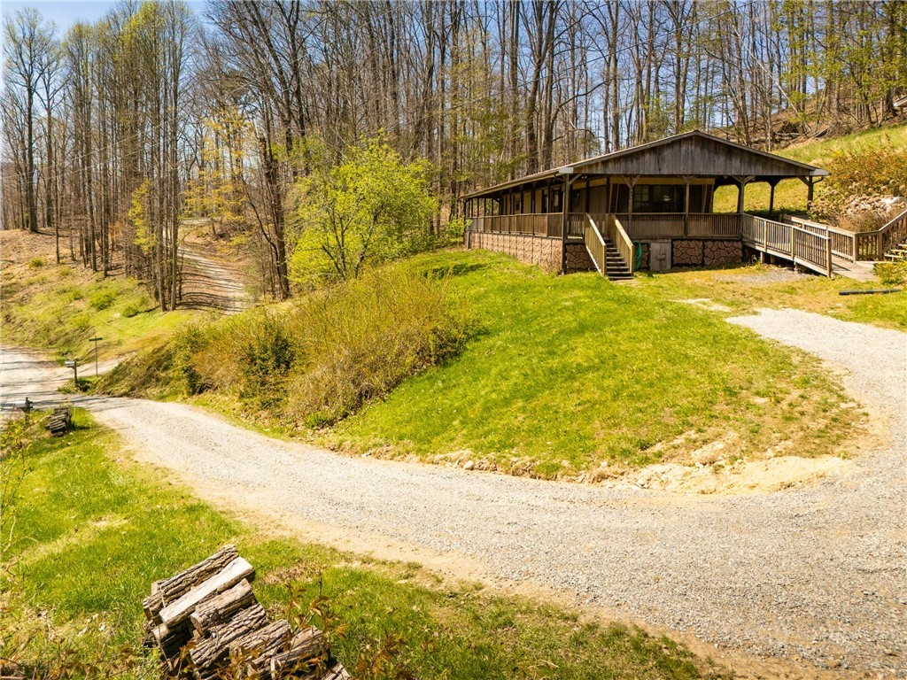 351 Timber Ridge Road Sugar Grove, NC 28679 - Photo 5 of 41 Gallery Image 5