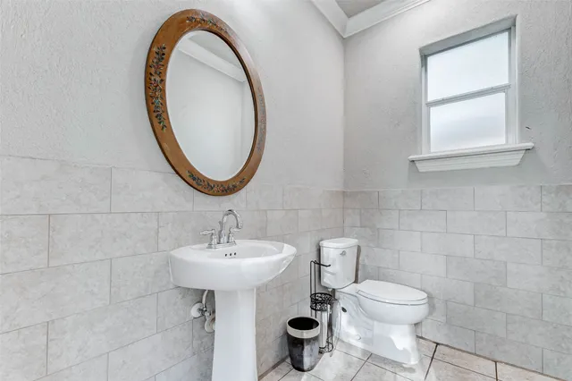 $875,000 | 3509 Mirror Court, Spring, TX 77388