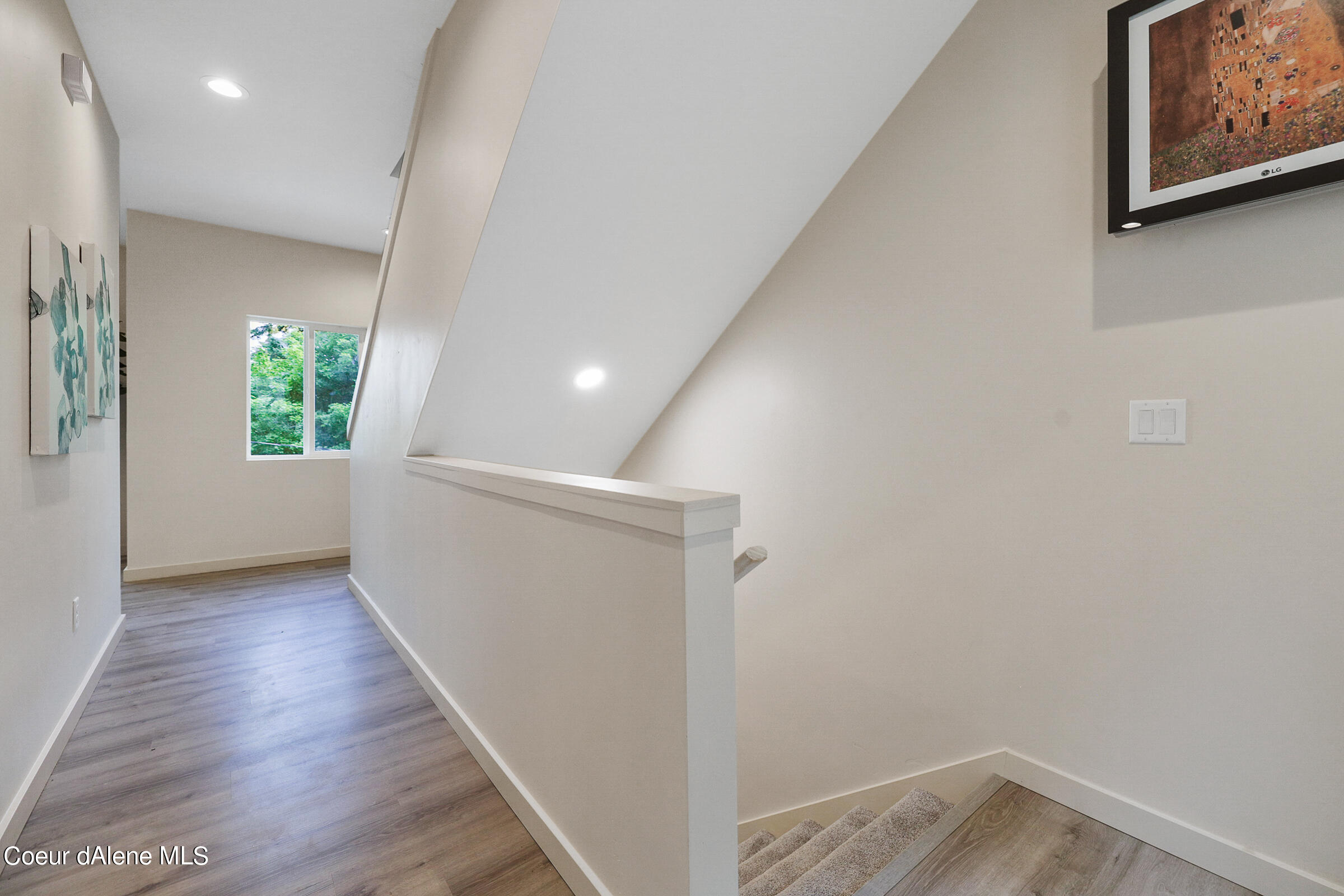 414 2nd Street Kellogg, ID 83837 - Photo 14 of 23 012_Stairway