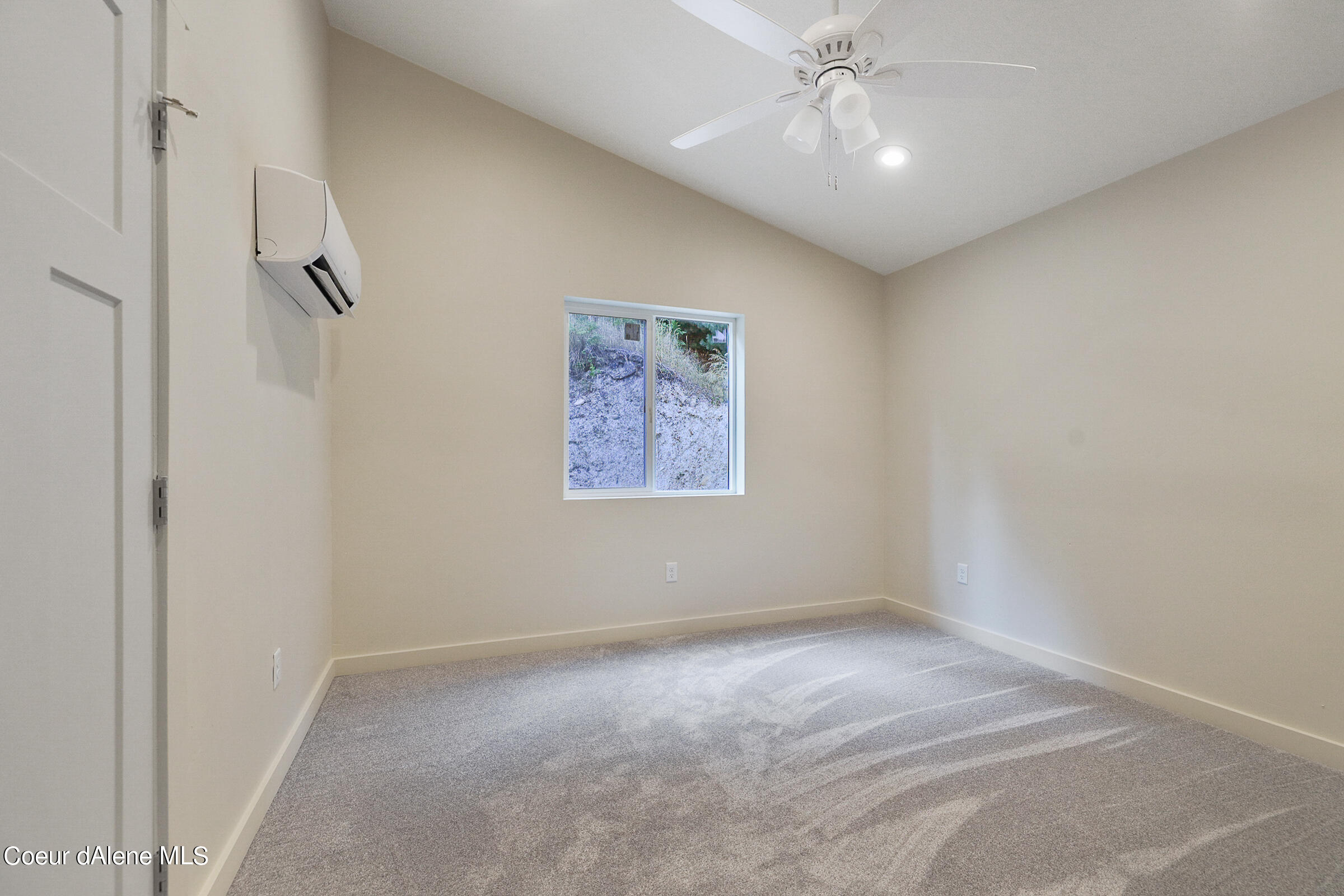 414 2nd Street Kellogg, ID 83837 - Photo 18 of 23 016_Bedroom