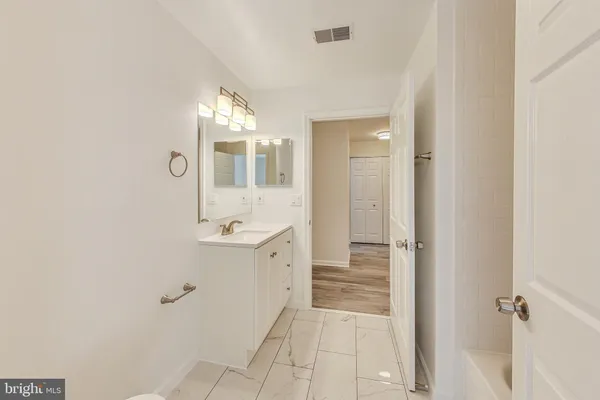 $2,750 | 15300 Diamond Cove Terrace, Unit 4, Rockville, MD 20850