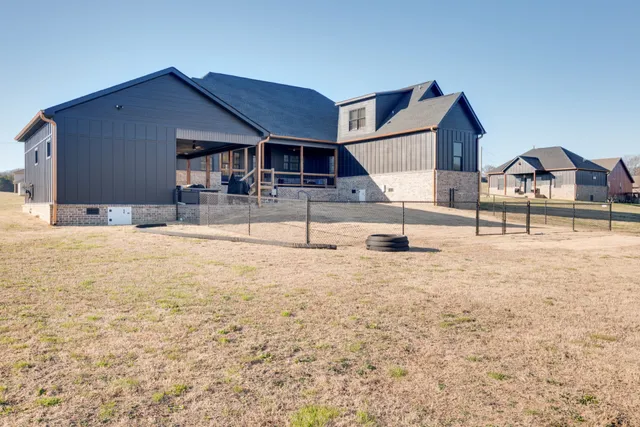 $995,000 | 407 Shelbyville Highway, Fayetteville, TN 37334