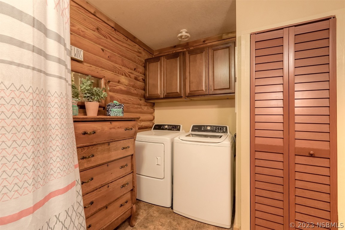 1070 Volco Road Edgewater, FL 32141 - Photo 16 of 47 Gallery Image 16