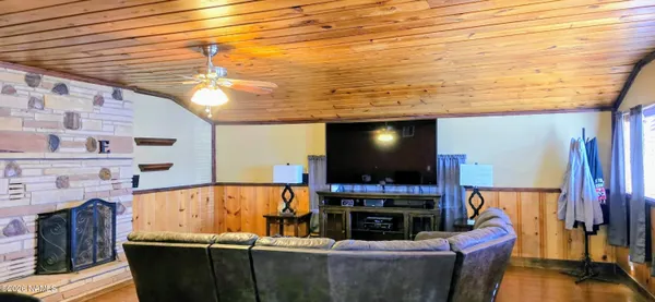 $345,000 | 413 North Cottonwood Avenue, Winslow, AZ 86047