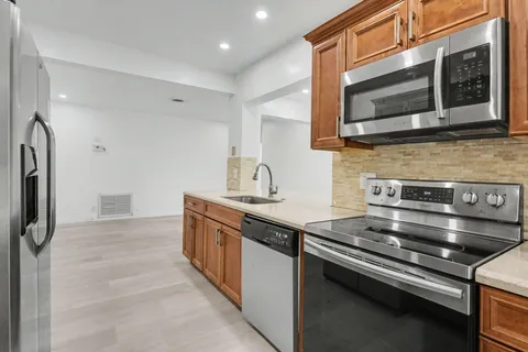 $535,000 | 4005 Northwest 76th Avenue, Coral Springs, FL 33065