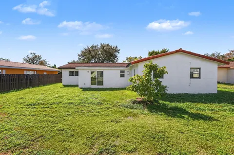 $535,000 | 4005 Northwest 76th Avenue, Coral Springs, FL 33065