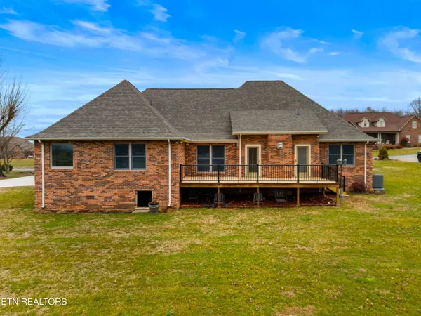 $529,900 | 227 Glenstone Circle, Harrogate, TN 37752
