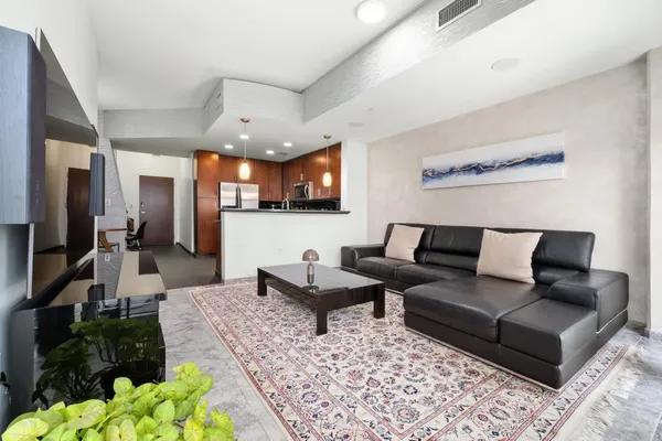 $3,350 | 360 Nueces Street, Unit 1707, Austin, TX 78701