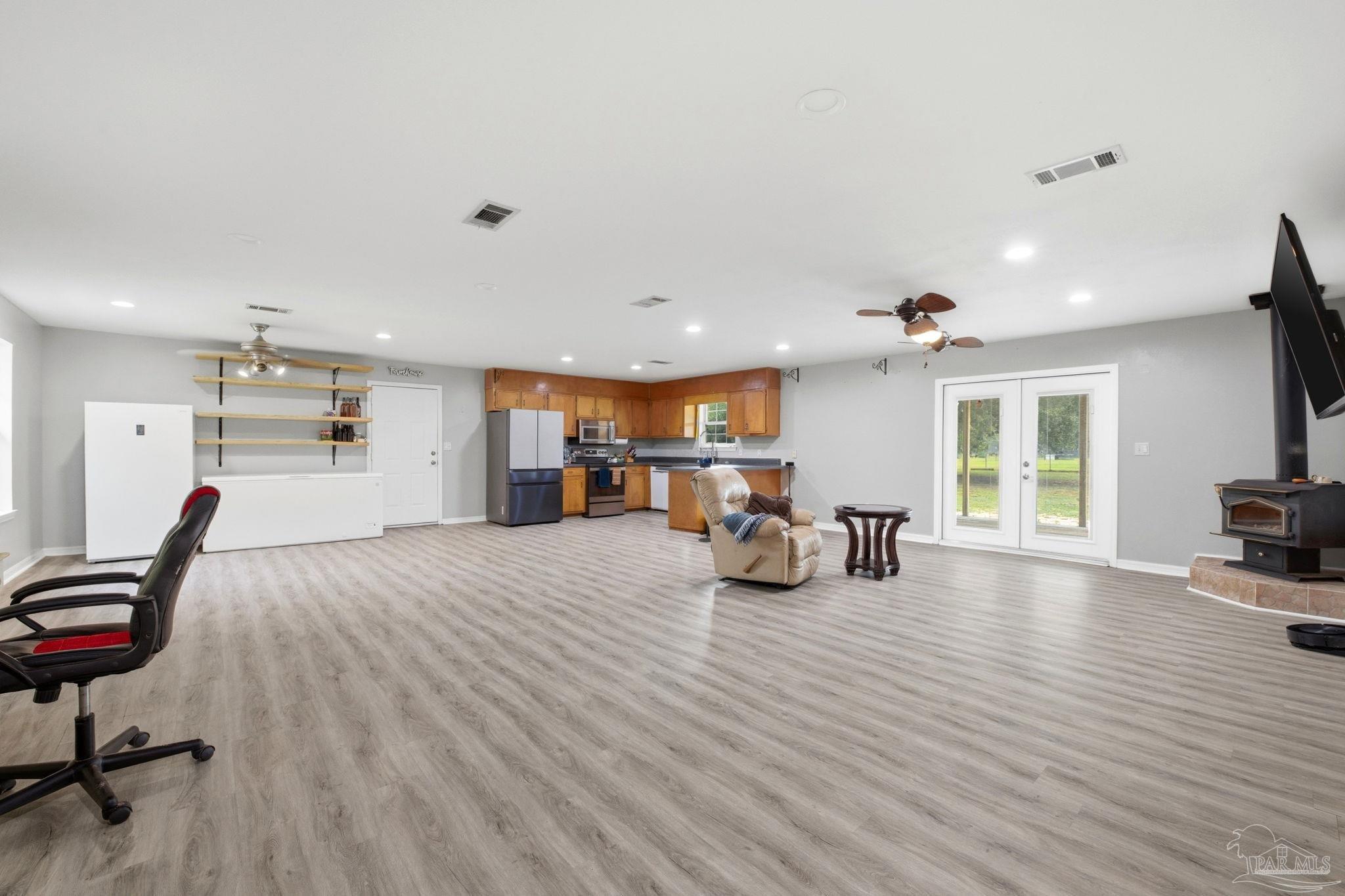 9460 American Farms Road Milton, FL 32583 - Photo 8 of 55