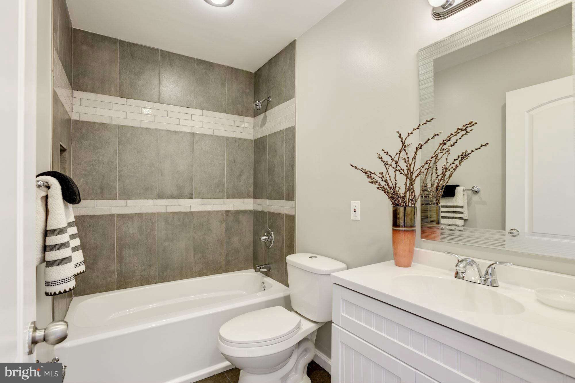 3509 Dennlyn Road Baltimore, MD 21215 - Photo 23 of 29 Bath
