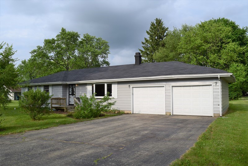 102 North Morrison Road Muncie, IN 47304 - Photo 1 of 17