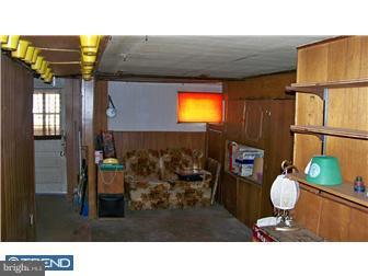 1253 Edgehill Road Darby, PA 19023 - Photo 8 of 11 Basement - Finished