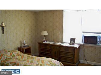 1253 Edgehill Road Darby, PA 19023 - Photo 9 of 11 Bedroom - Main