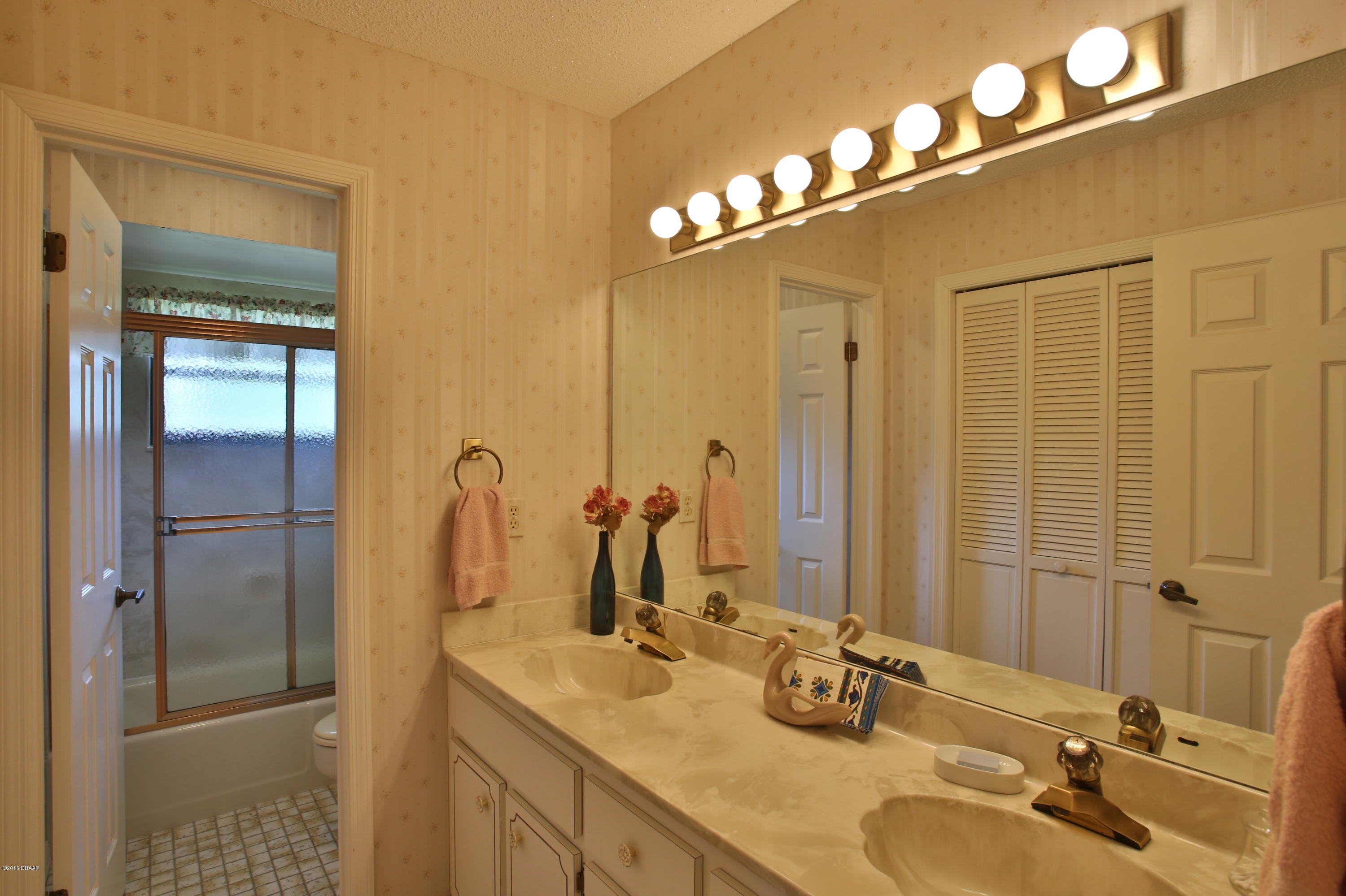 806 South Riverside Drive Edgewater, FL 32132 - Photo 22 of 36 2W3A2610