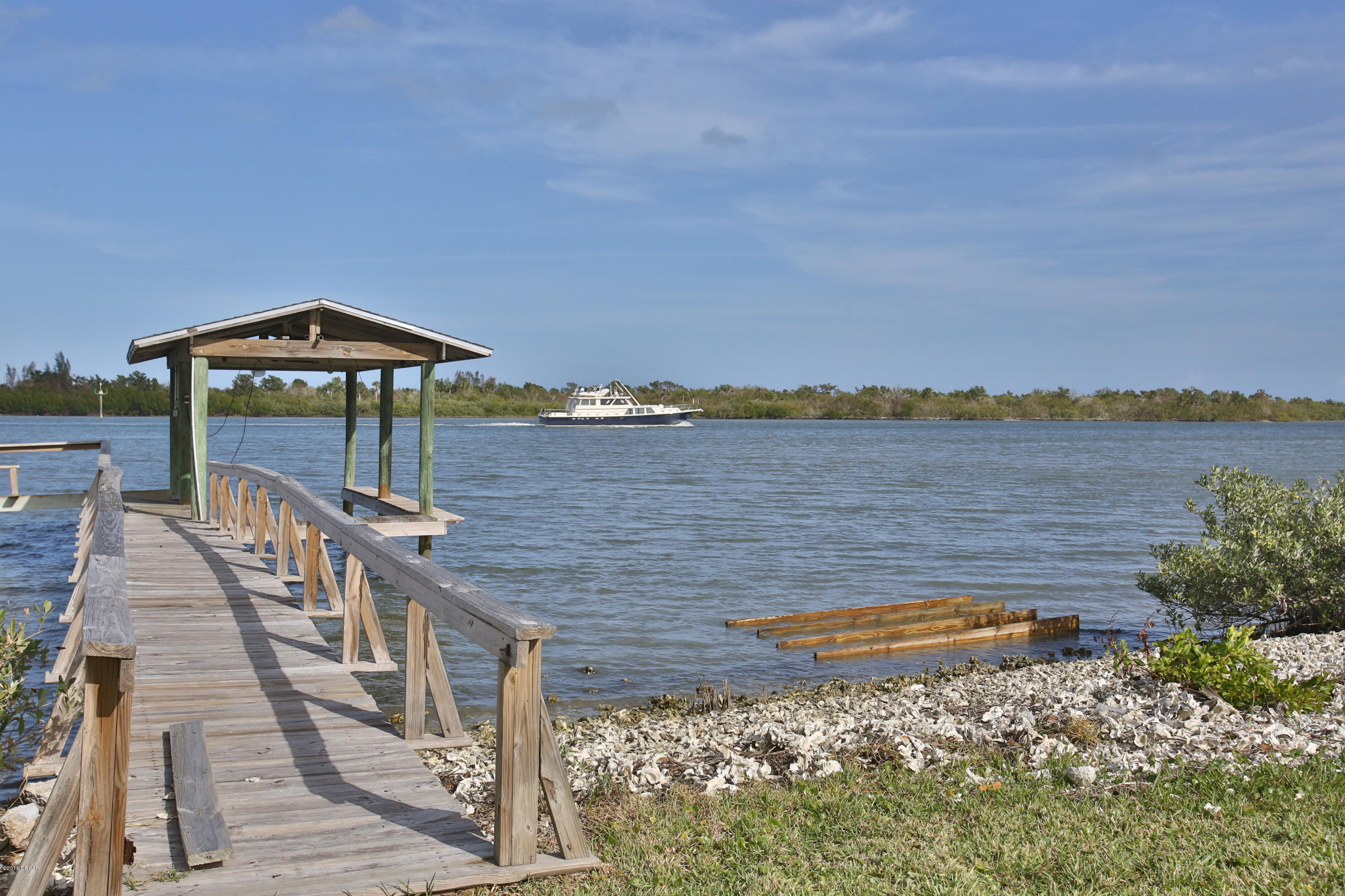 806 South Riverside Drive Edgewater, FL 32132 - Photo 27 of 36 2W3A2677