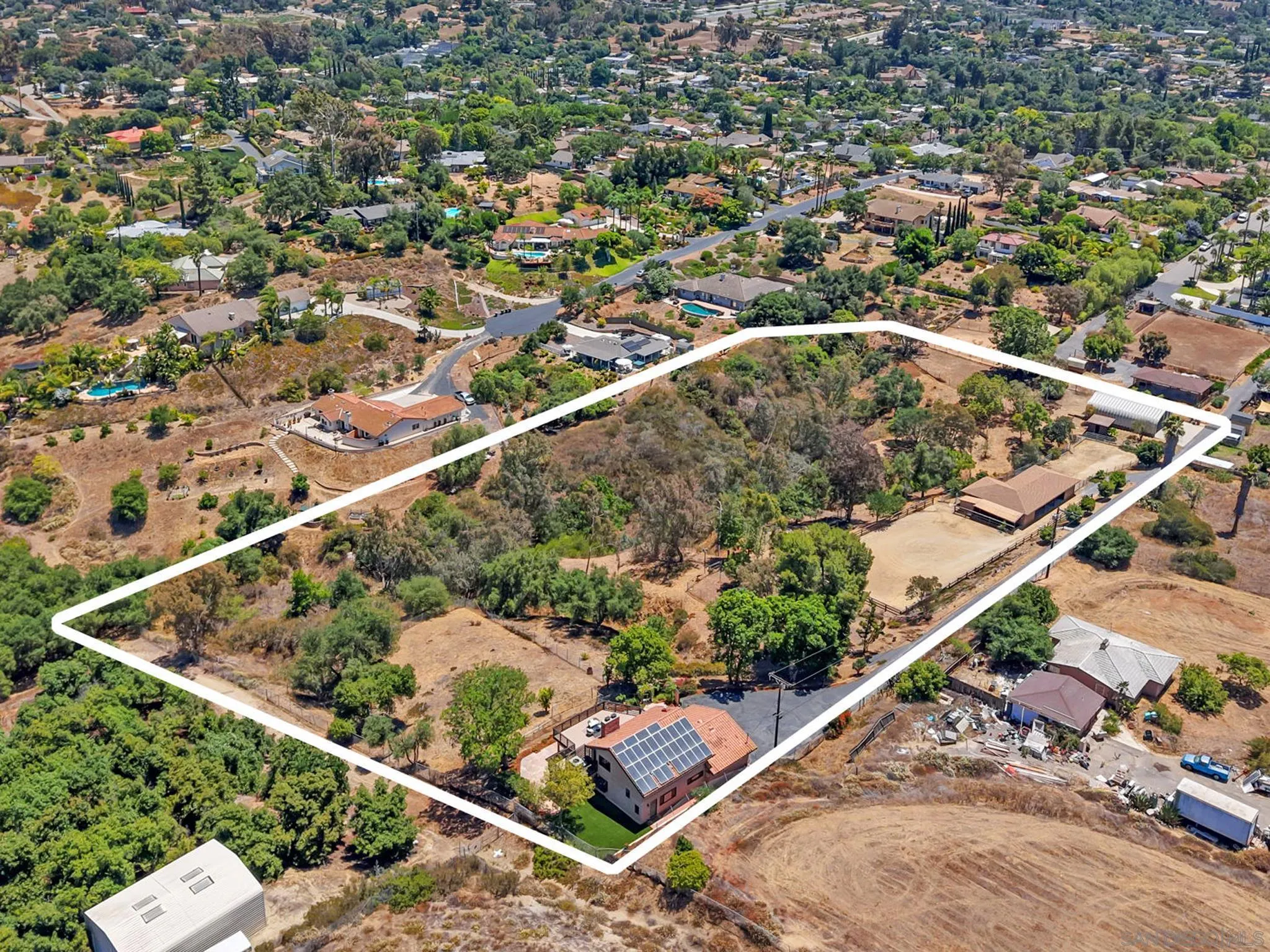 974 Via Hillview Fallbrook, CA 92028 - Photo 16 of 43 an aerial view of a residential houses with city view