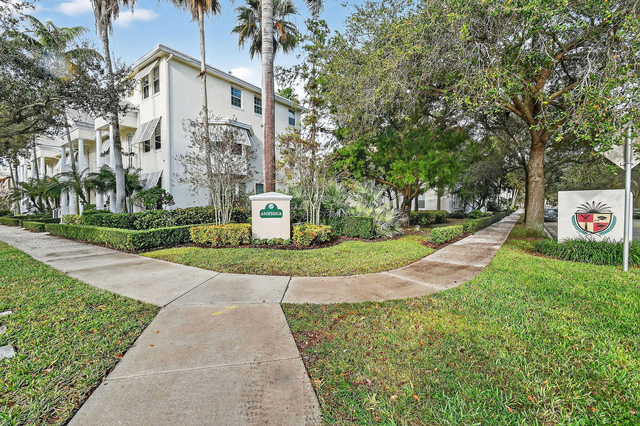 1579 Frederick Small Road Jupiter, FL 33458 - Photo 3 of 47 Antigua(1)