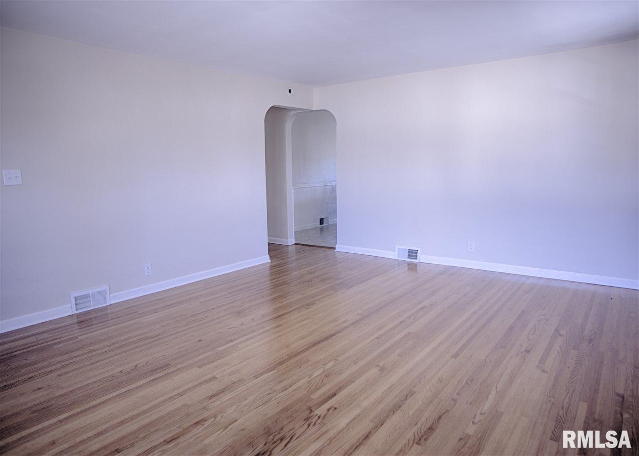 5310 West Monroe Road Peoria, IL 61607 - Photo 7 of 36 Gallery Image 7