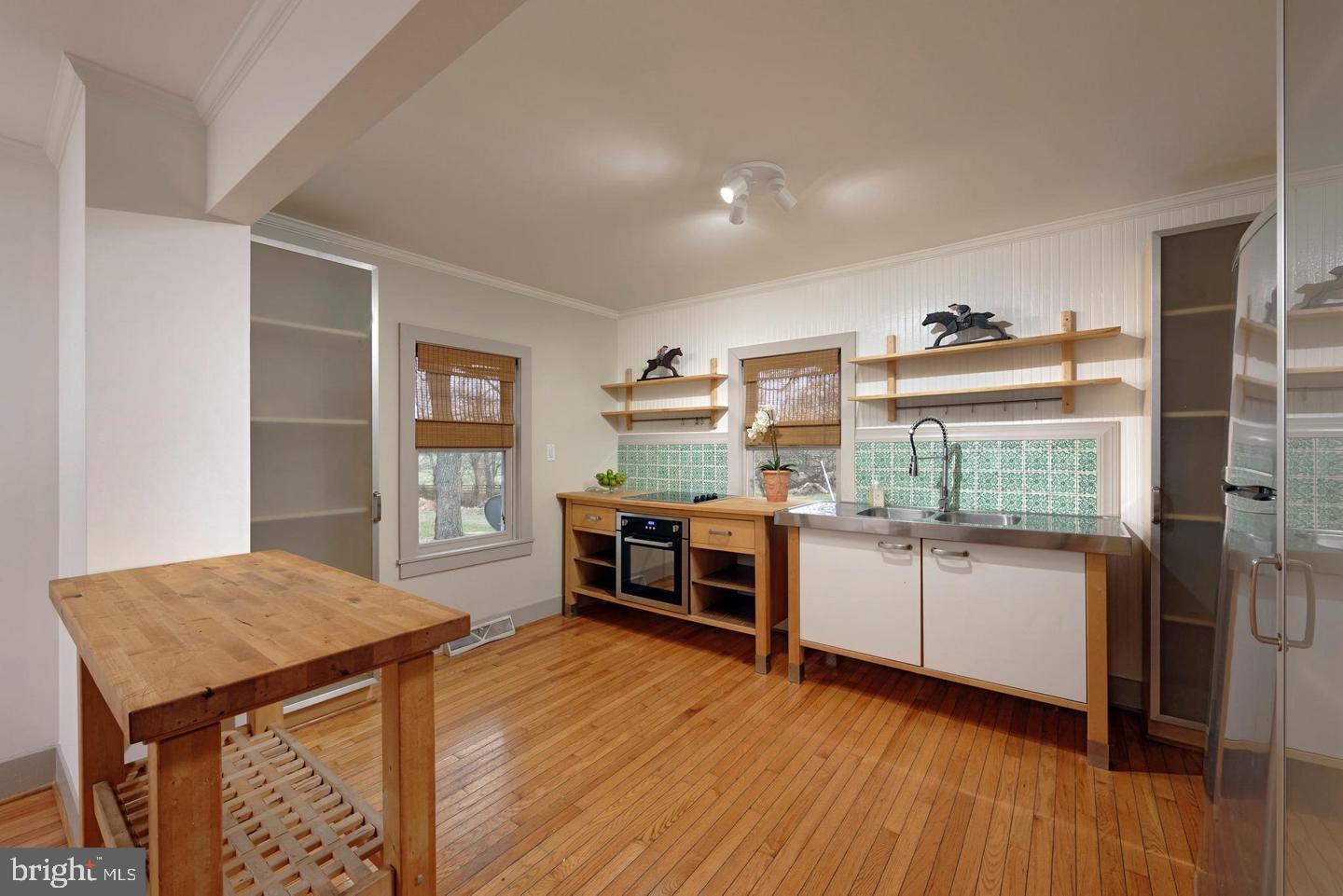 21909 Foxcroft Road Middleburg, VA 20117 - Photo 4 of 13 Kitchen