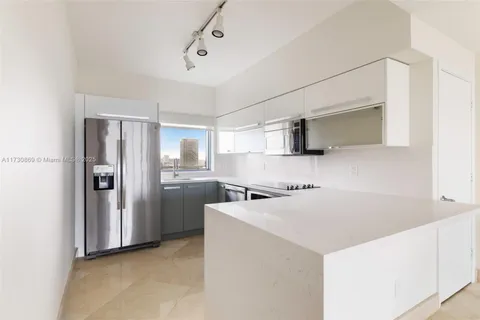 $698,000 | 601 Northeast 36th Street, Unit 2304, Miami, FL 33137