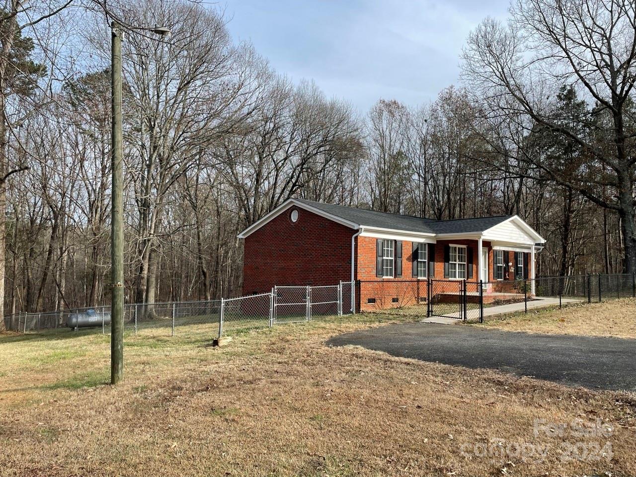 563 State Rd S-29-39 Lancaster, SC 29720 - Photo 3 of 28