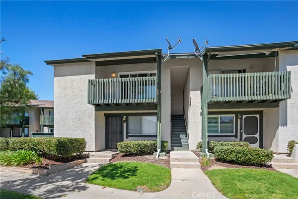 $389,000 | 23232 Orange Avenue, Unit 2, Lake Forest, CA 92630