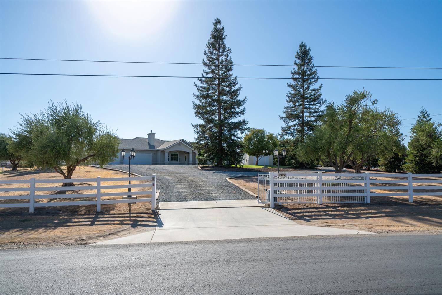 16860 Monreal Road Madera, CA 93636 - Photo 1 of 72 Gallery Image 1