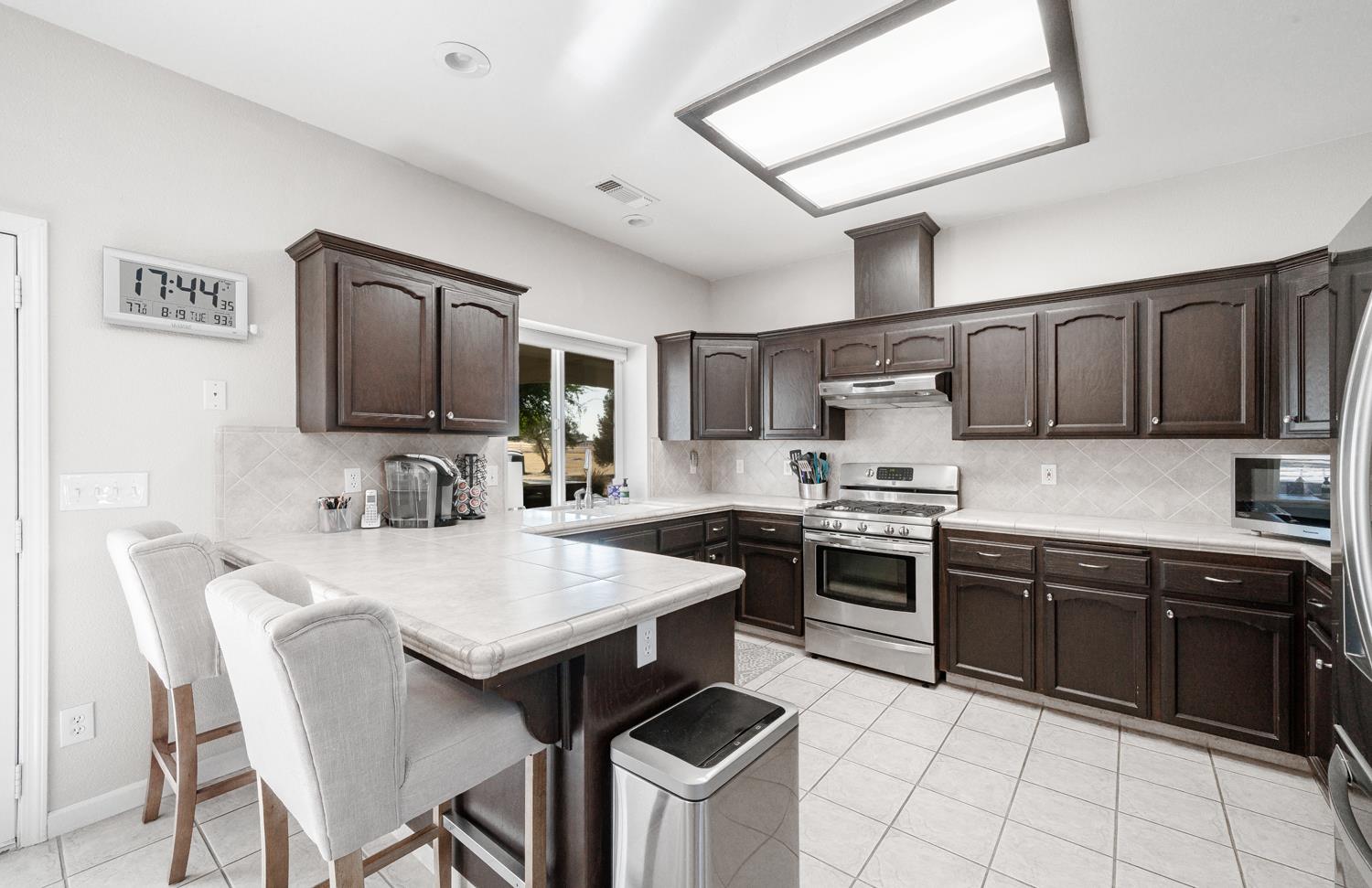 16860 Monreal Road Madera, CA 93636 - Photo 11 of 72 Gallery Image 11