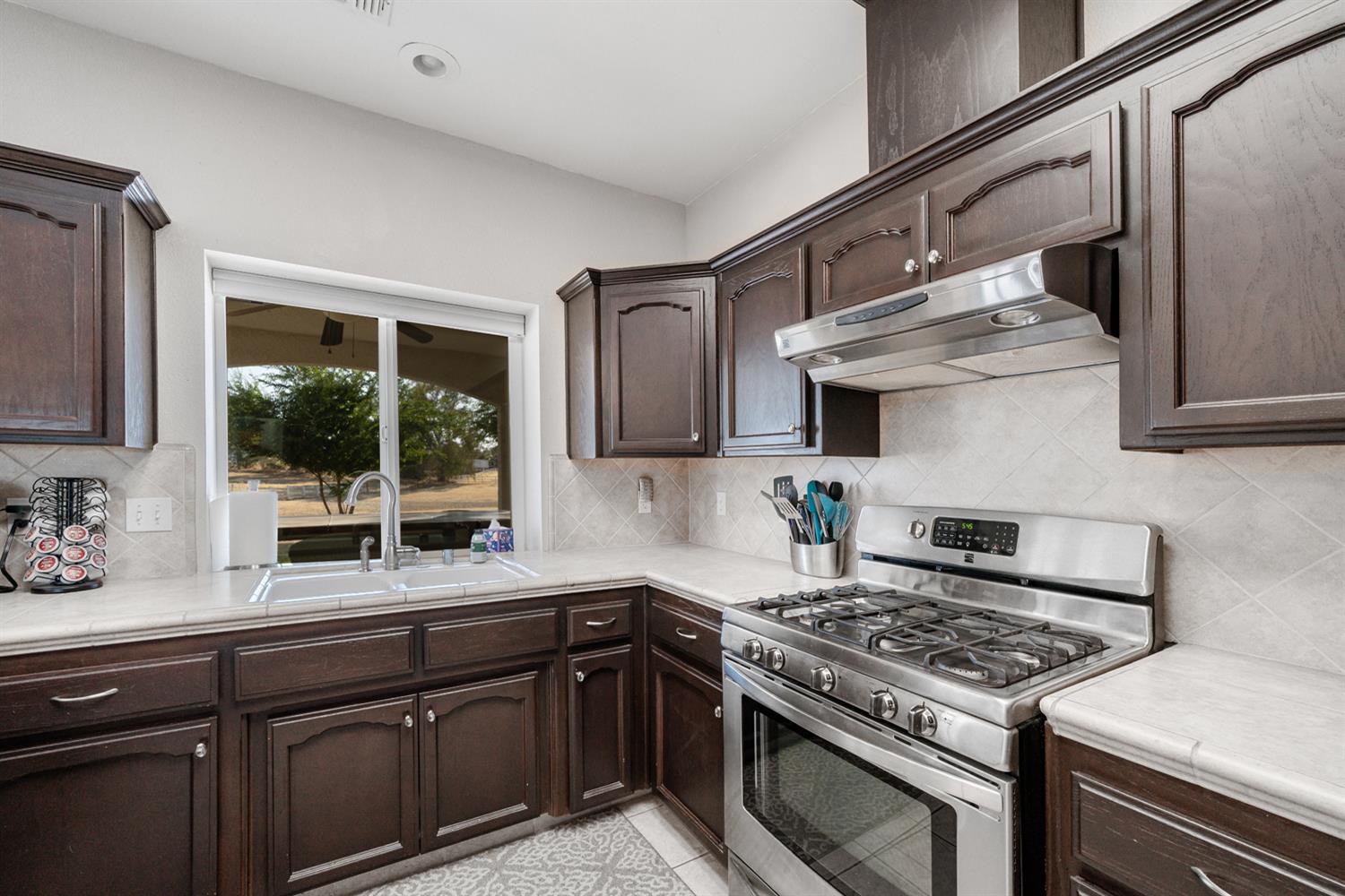 16860 Monreal Road Madera, CA 93636 - Photo 12 of 72 Gallery Image 12