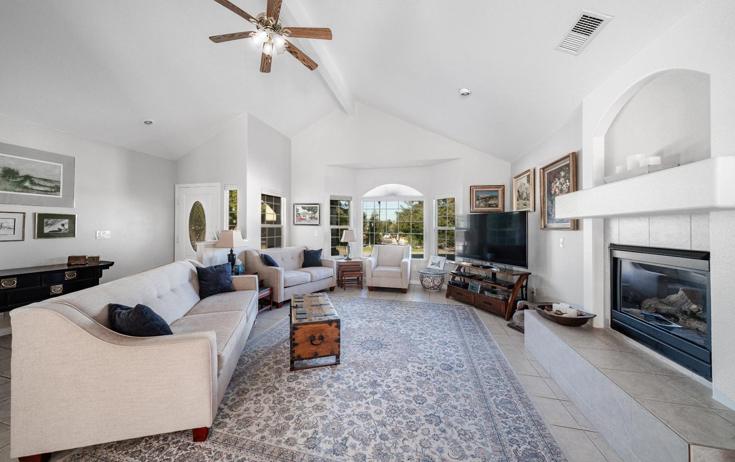 16860 Monreal Road Madera, CA 93636 - Photo 8 of 72 Gallery Image 8