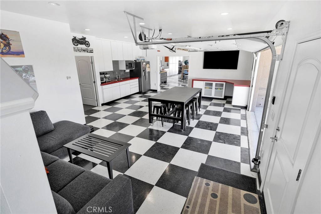 7031 Joshua Road Oak Hills, CA 92344 - Photo 58 of 77