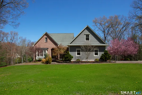 $649,900 | 6 Silver Brook Lane, Granby, CT 06060
