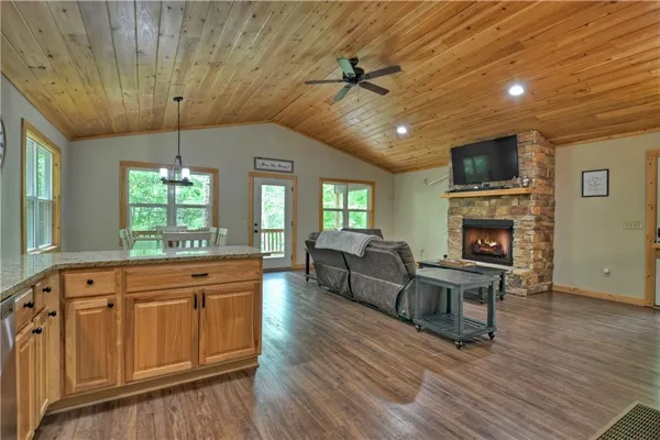 $2,000 | 298 Spindrift Court, Ellijay, GA 30540