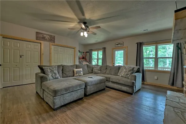 $2,000 | 298 Spindrift Court, Ellijay, GA 30540