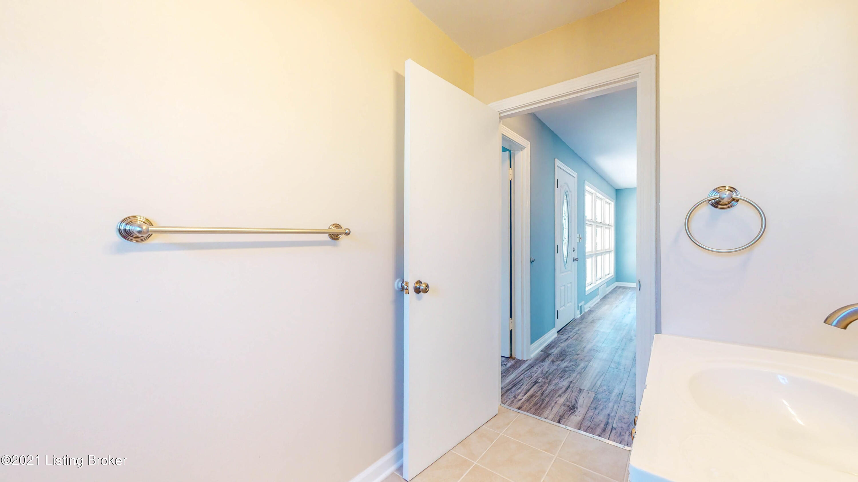 3406 Dell Road Louisville, KY 40299 - Photo 26 of 42 3406-Dell-Rd-26