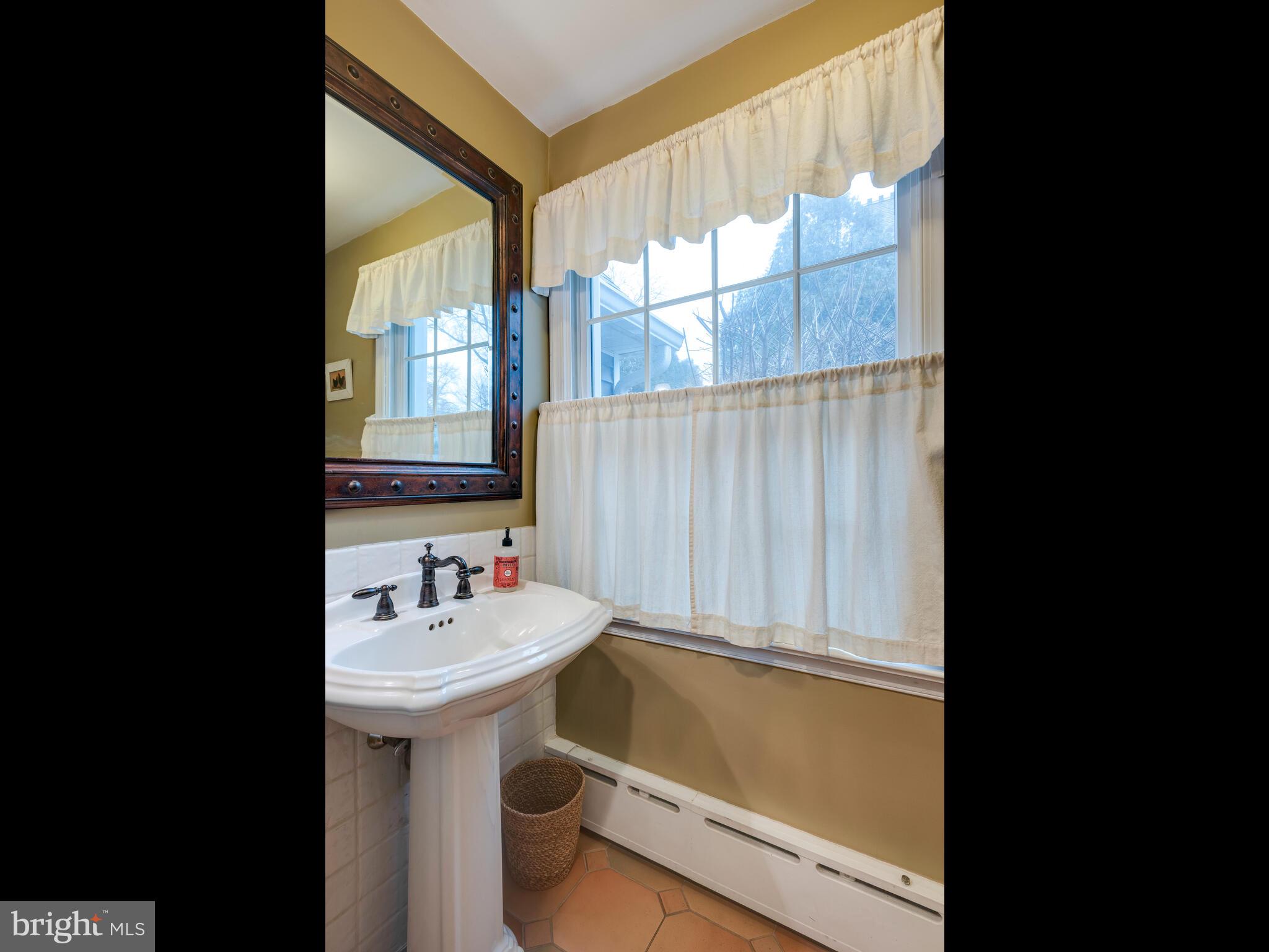 1335 Jericho Road Abington, PA 19001 - Photo 17 of 50 Gallery Image 17