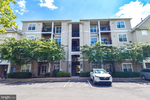 $2,600 | 13377 M Connor Drive, Centreville, VA 20120